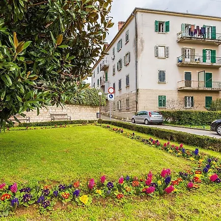 Forum 2br In Old Town Appartement Zadar