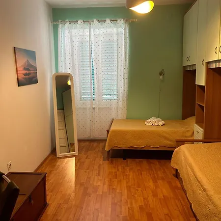 Appartamento Forum 2br In Old Town Zara