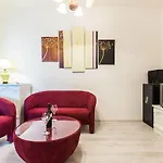 Διαμέρισμα Forum 2br In Old Town *
