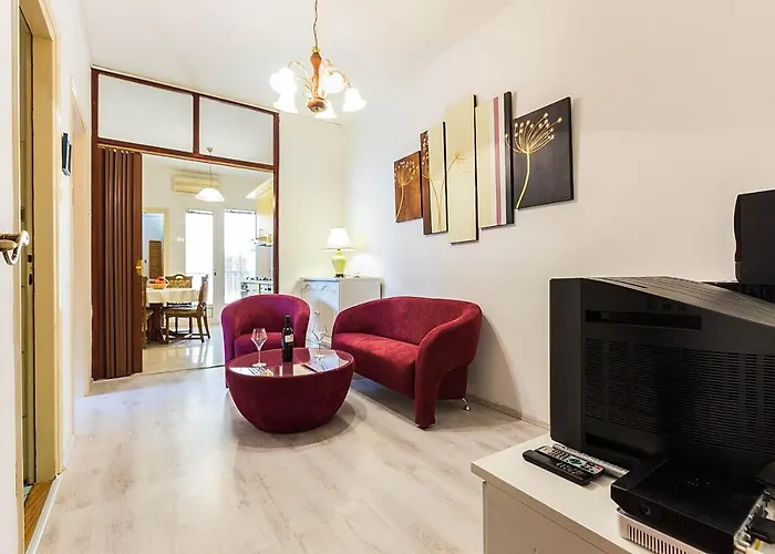 Forum 2Br Apartment In Old Town Apartman *