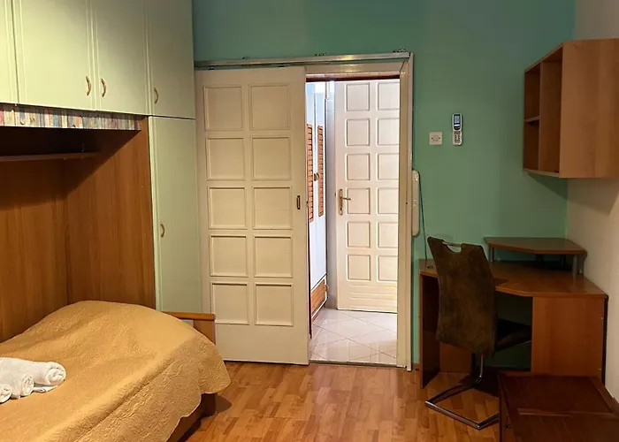 Forum 2Br Apartment In Old Town *