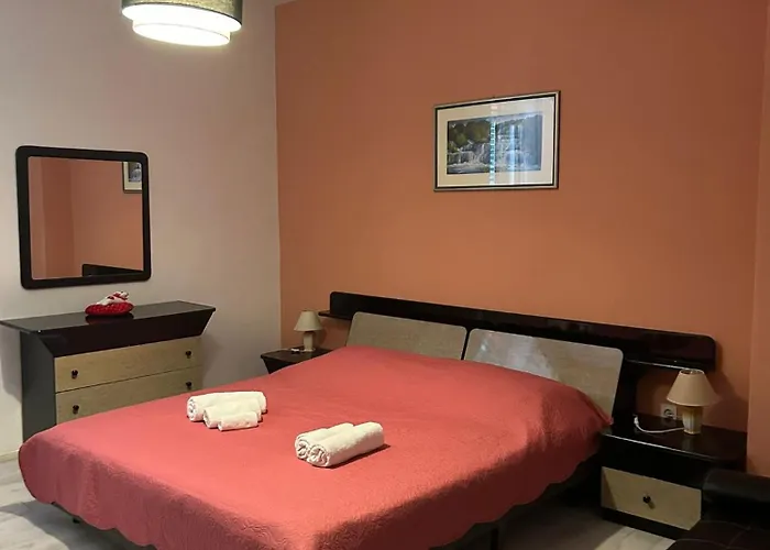 Forum 2Br Apartment In Old Town Apartman